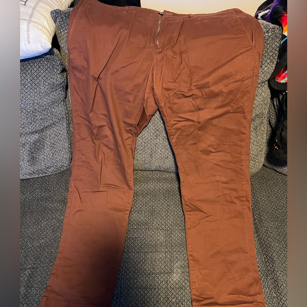 Men's chinos